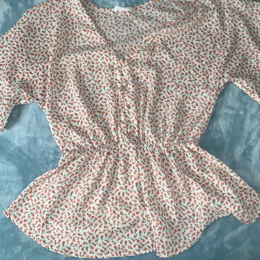 Floral blouse top size Small